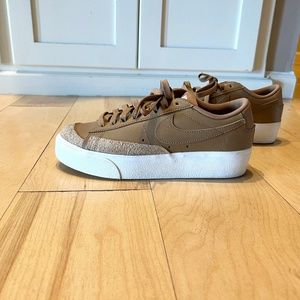 Nike Blazer Low Platform, Driftwood (tan), Size 8